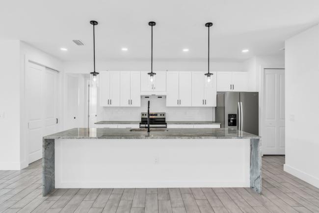 527 Millcreek St - Image# 13