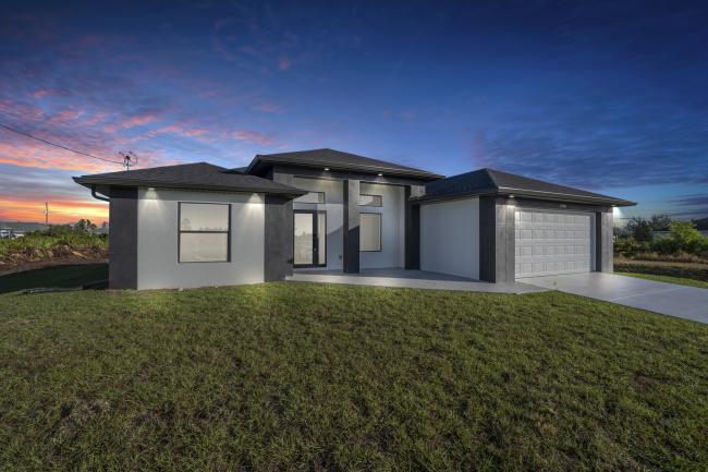 2715 37th St SW - Image# 3