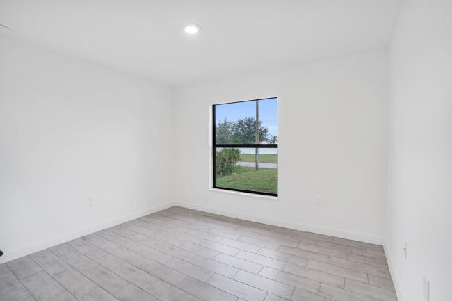 2719 29th ST SW - Image# 20