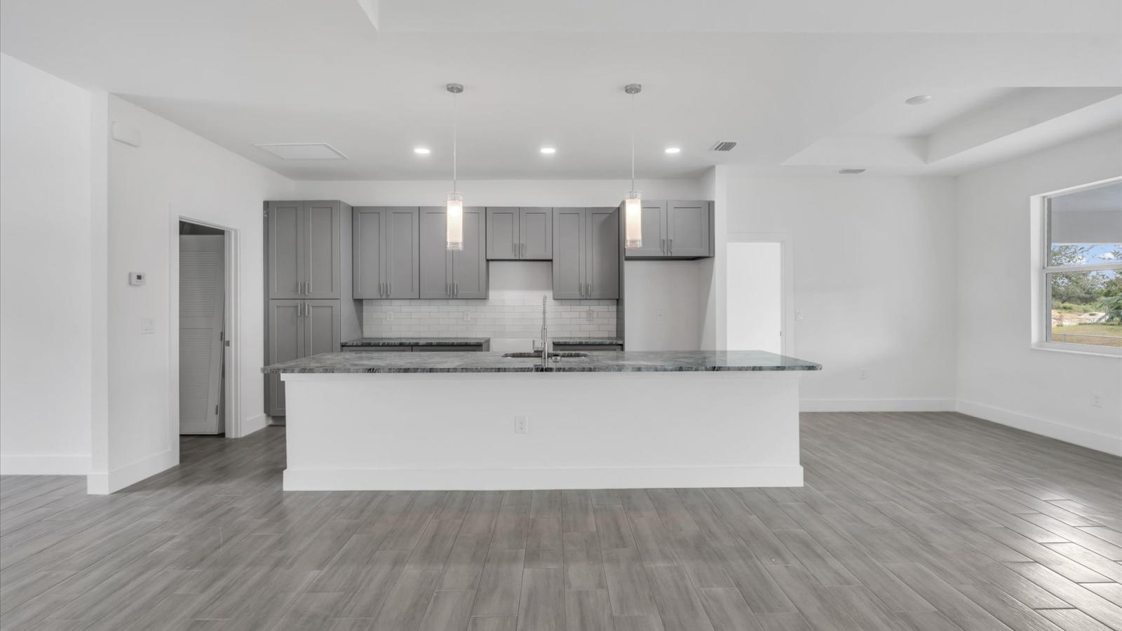 2811 29th St SW - Image# 12