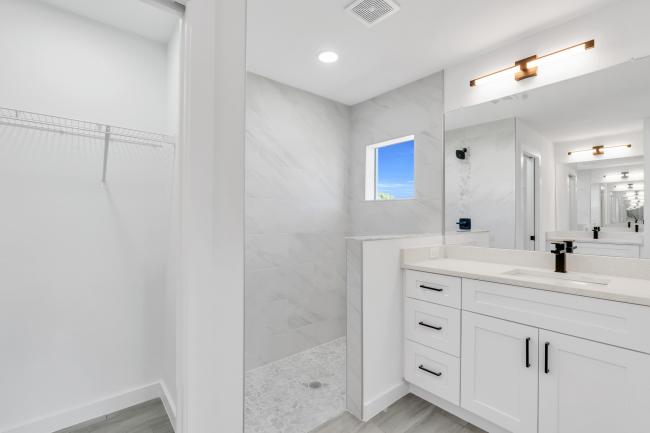 2812 15th St SW - Image# 17