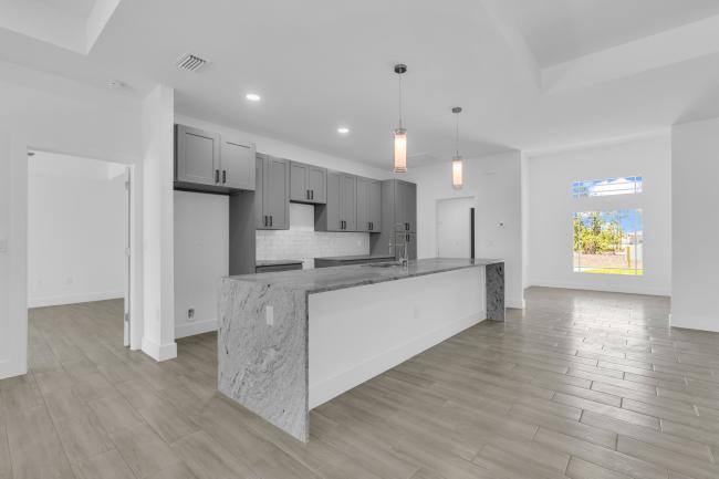 2916 18th St SW - Image# 13