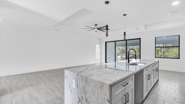 3010 38th St SW - Image# 6