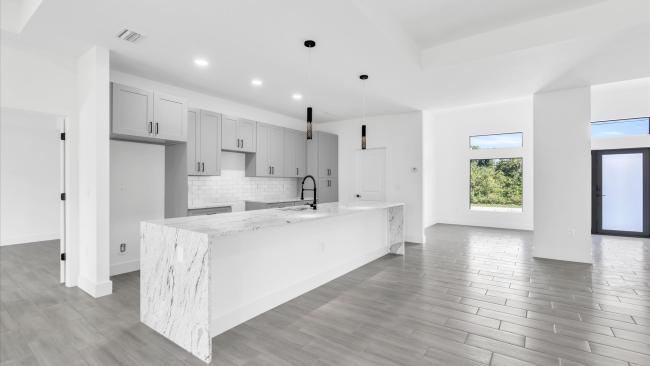 3010 38th St SW - Image# 9