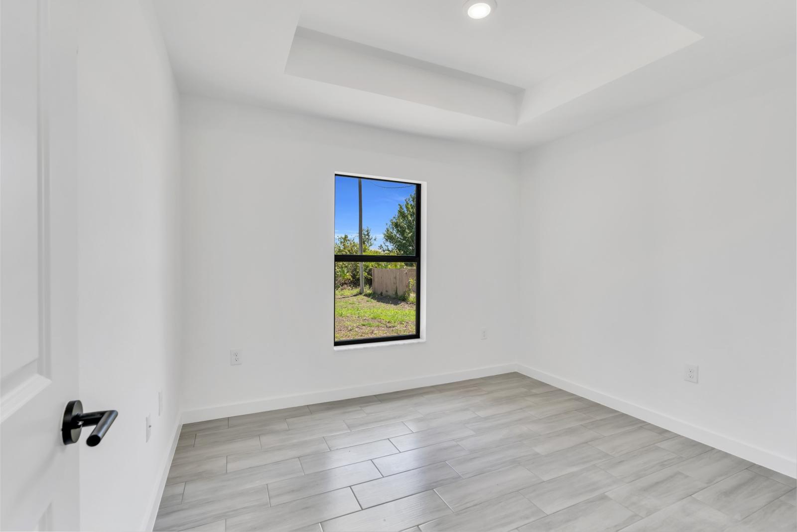3018 2nd St W - Image# 20