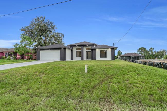 3819 33rd ST SW - Image# 4