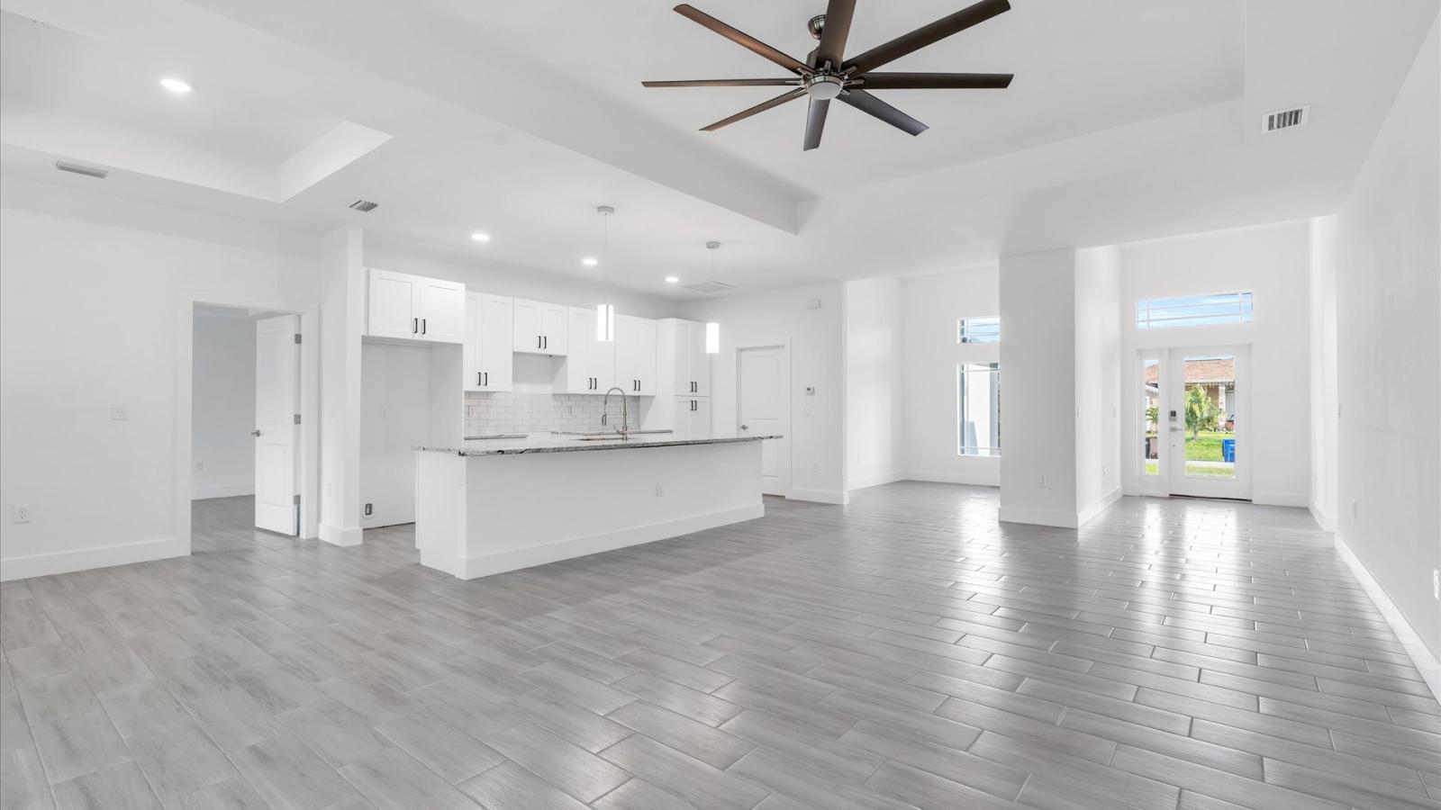 3828 21st St W - Image# 9