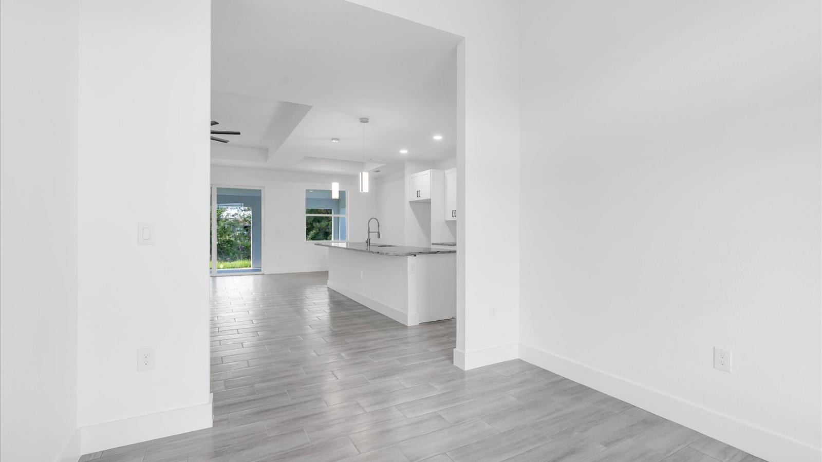 3828 21st St W - Image# 15