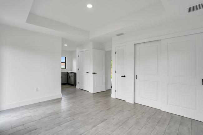 512 SW 15th St - Image# 26