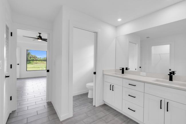 779 Asher St E - Image# 19