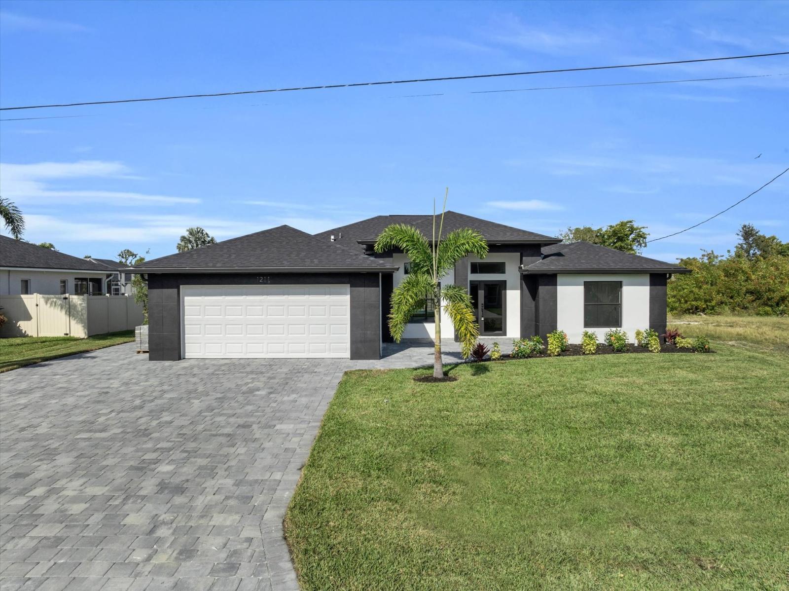 1211 SE Van Loon Terrace - Image# 3