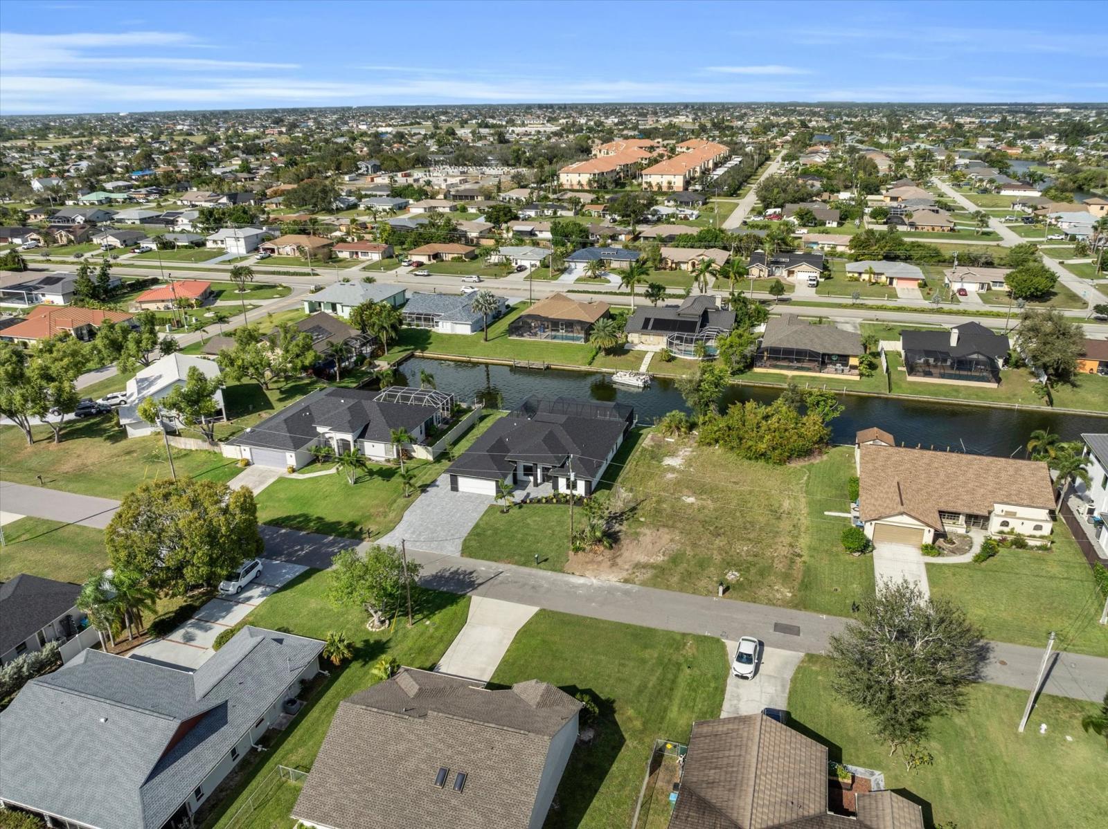 1211 SE Van Loon Terrace - Image# 5