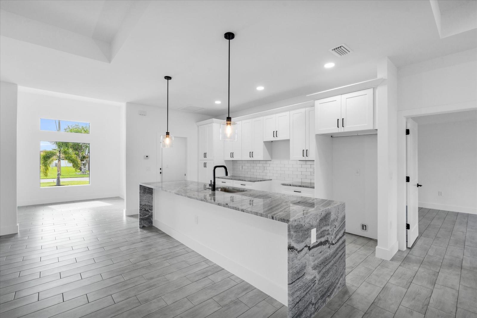 1211 SE Van Loon Terrace - Image# 12