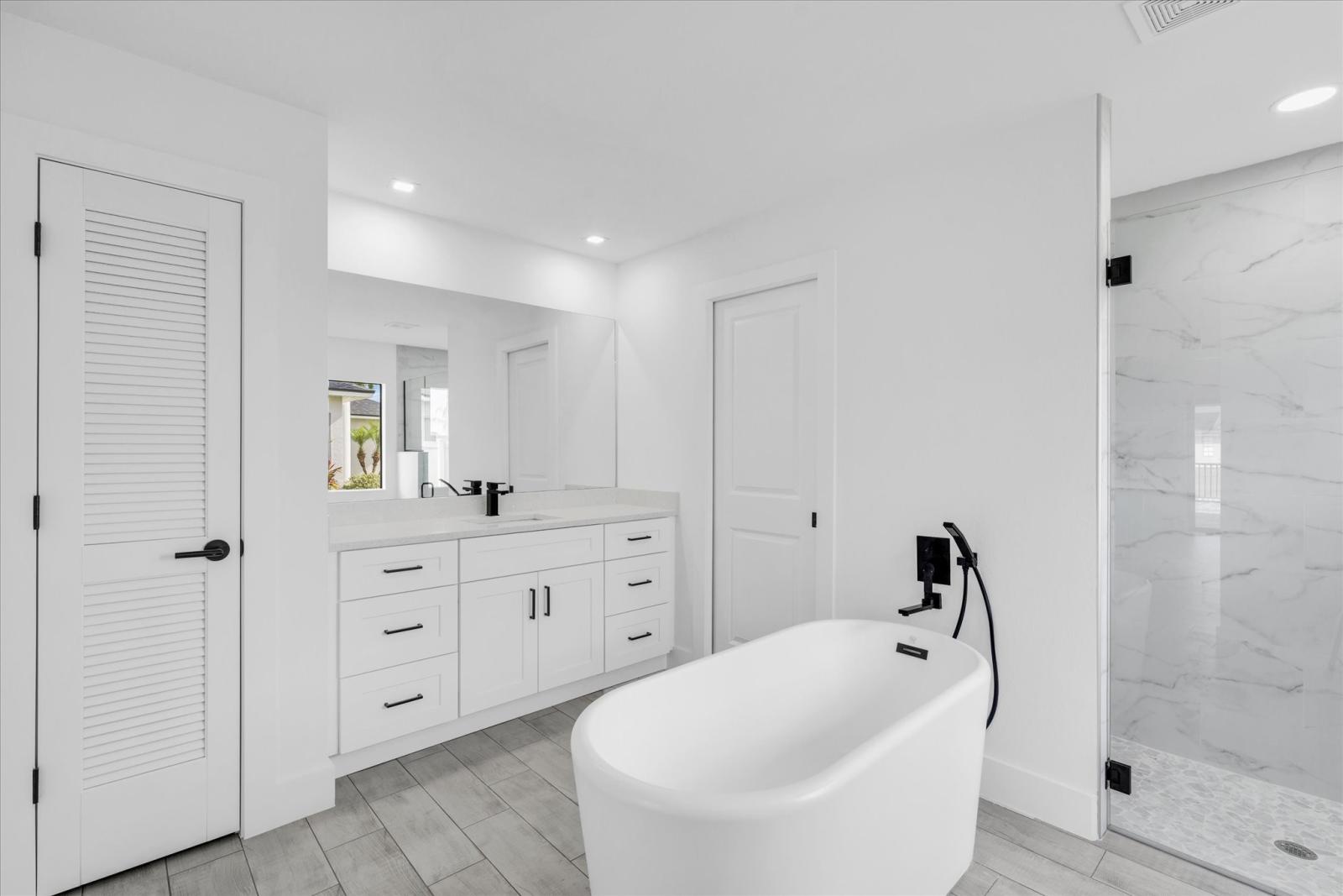 1211 SE Van Loon Terrace - Image# 20