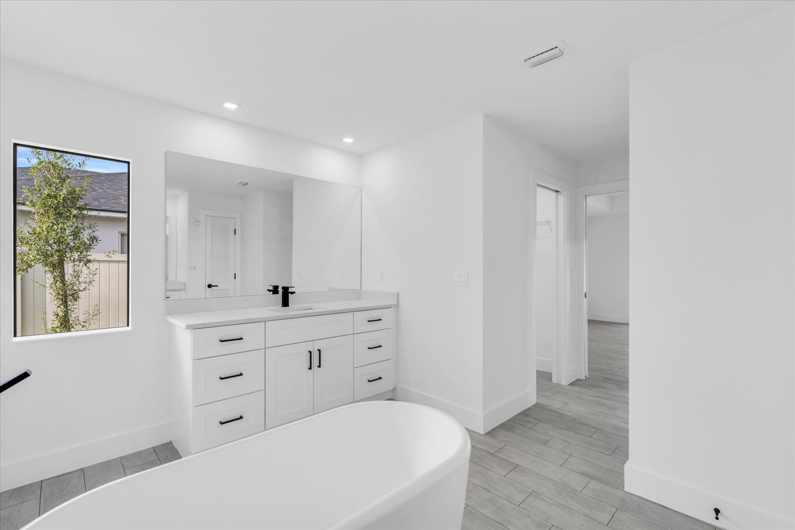 1211 SE Van Loon Terrace - Image# 21