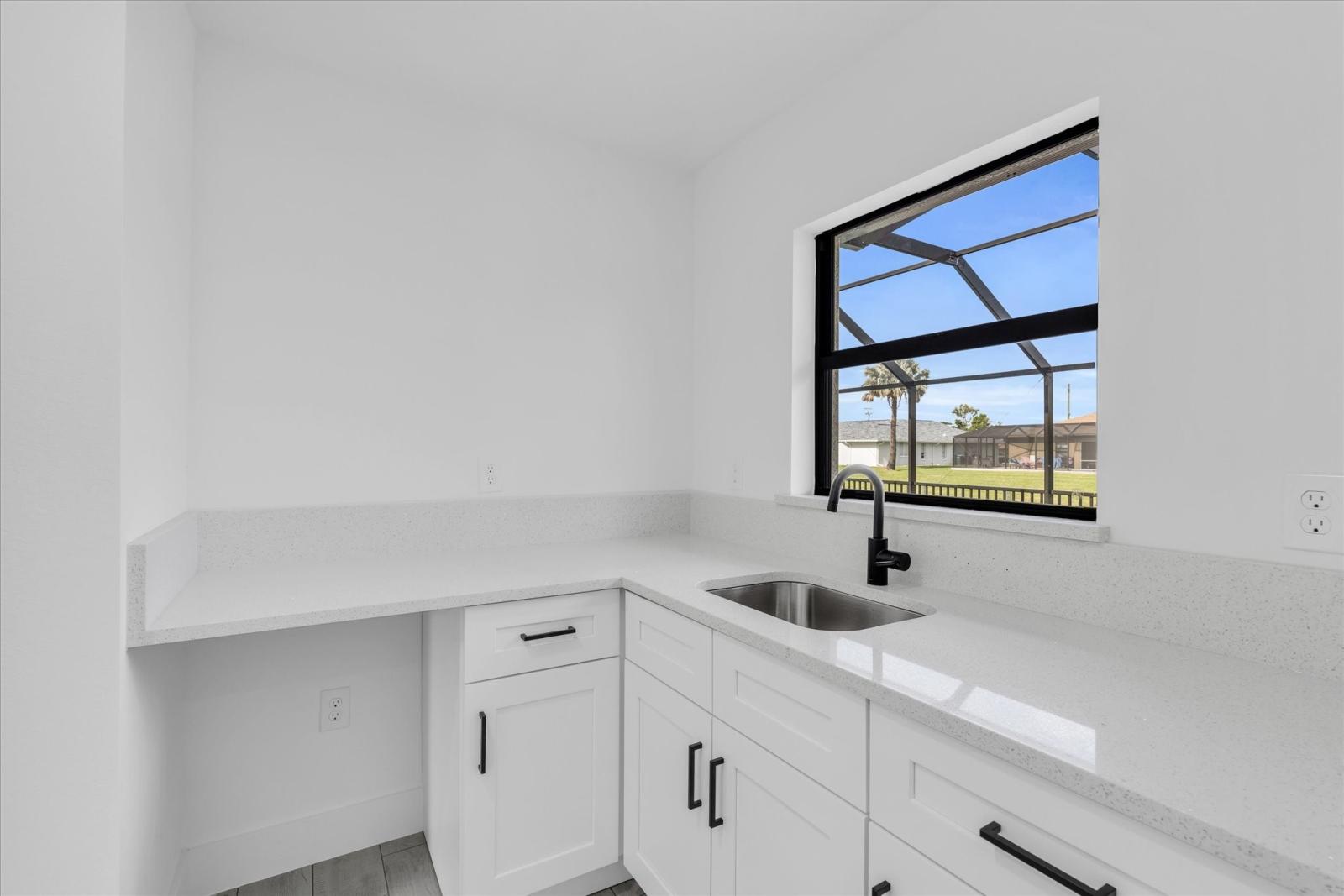 1211 SE Van Loon Terrace - Image# 27