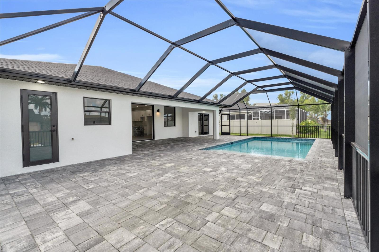 1211 SE Van Loon Terrace - Image# 38